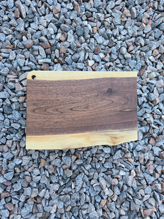 Walnut serving short