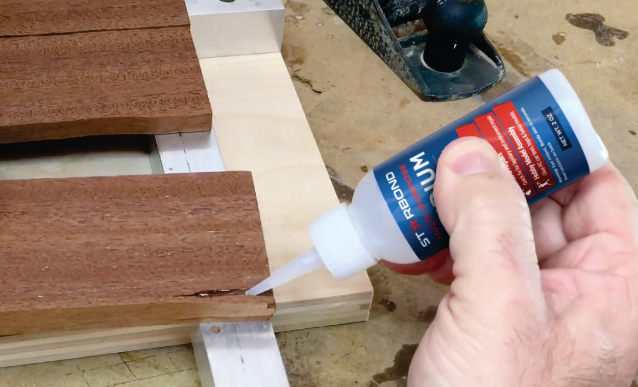 Starbond Medium CA Glue - Chuck and Wood