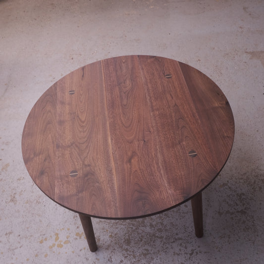 Walnut round coffee table - Chuck and Wood