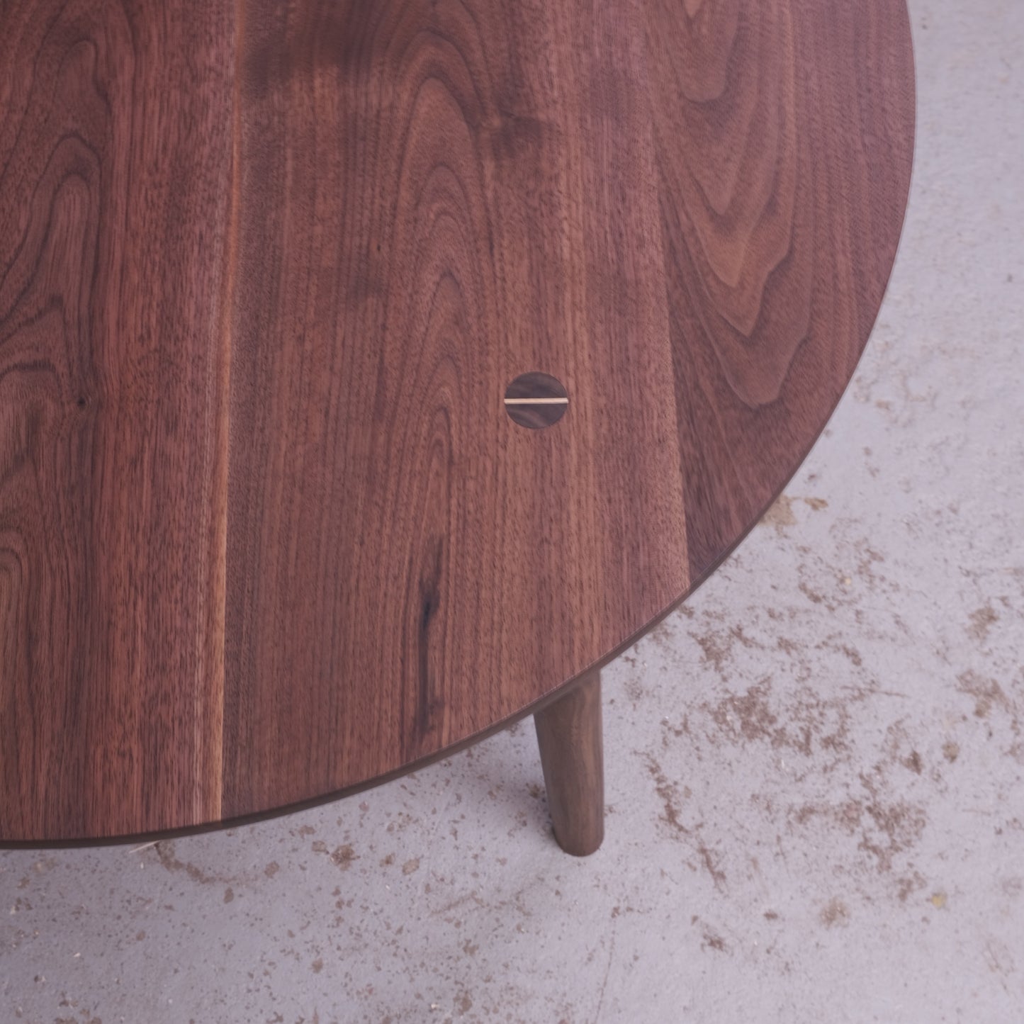 Walnut round coffee table - Chuck and Wood