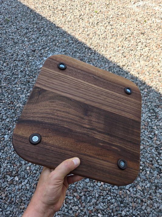 Walnut square chopping board