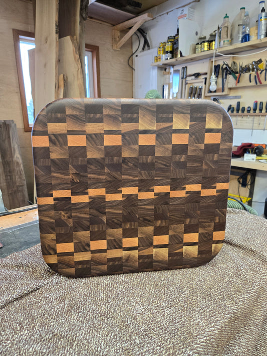 End grain chopping board